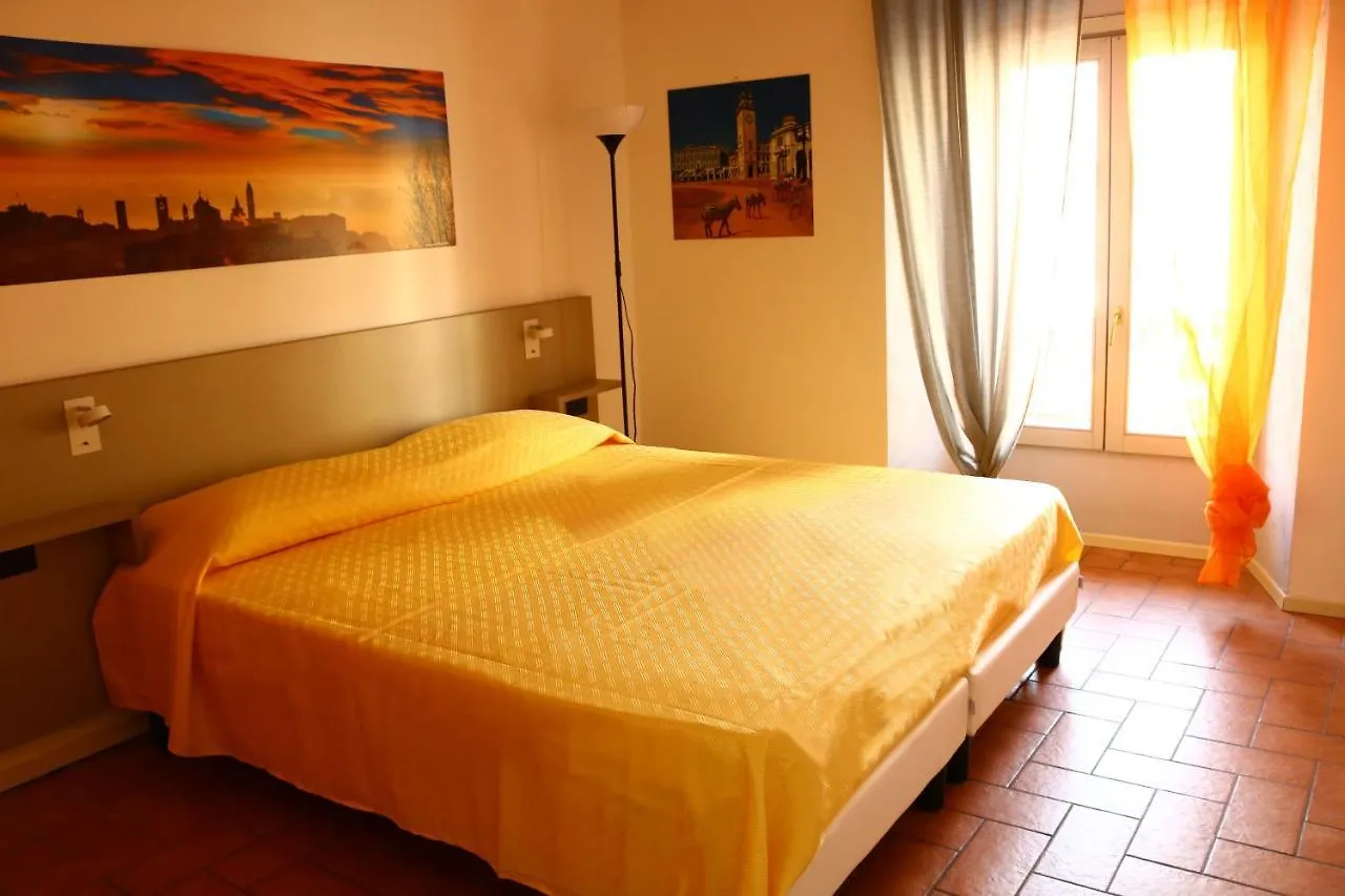 Apartment Appartamento Picasso Bergamo